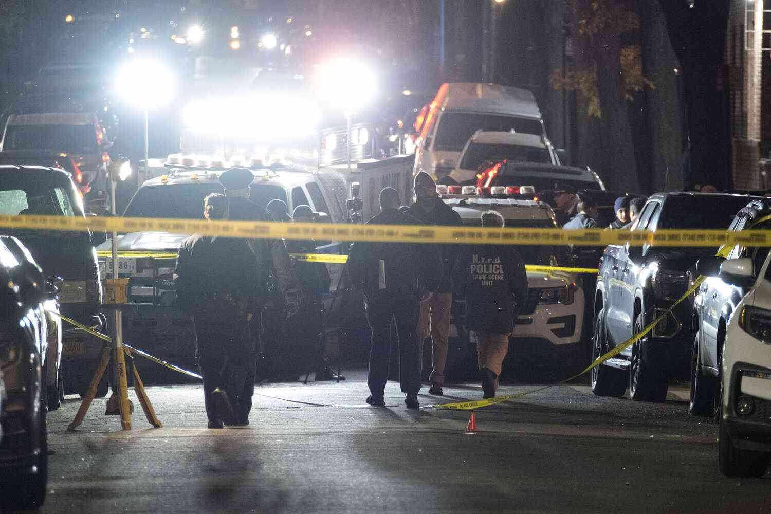 NYPD officers shot during gun battle on Bronx street