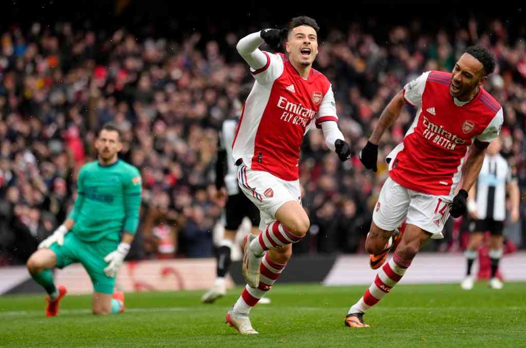 Arsenal tops Newcastle for the first time in 22 years