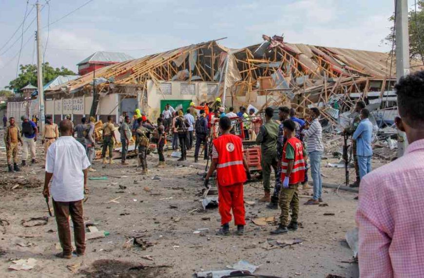 Eight dead in Somali school bombing